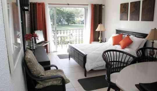 Appartamento 126 Friendship, Rockley Golf Club Bridgetown Esterno foto