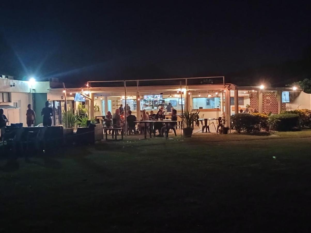Appartamento 126 Friendship, Rockley Golf Club Bridgetown Esterno foto
