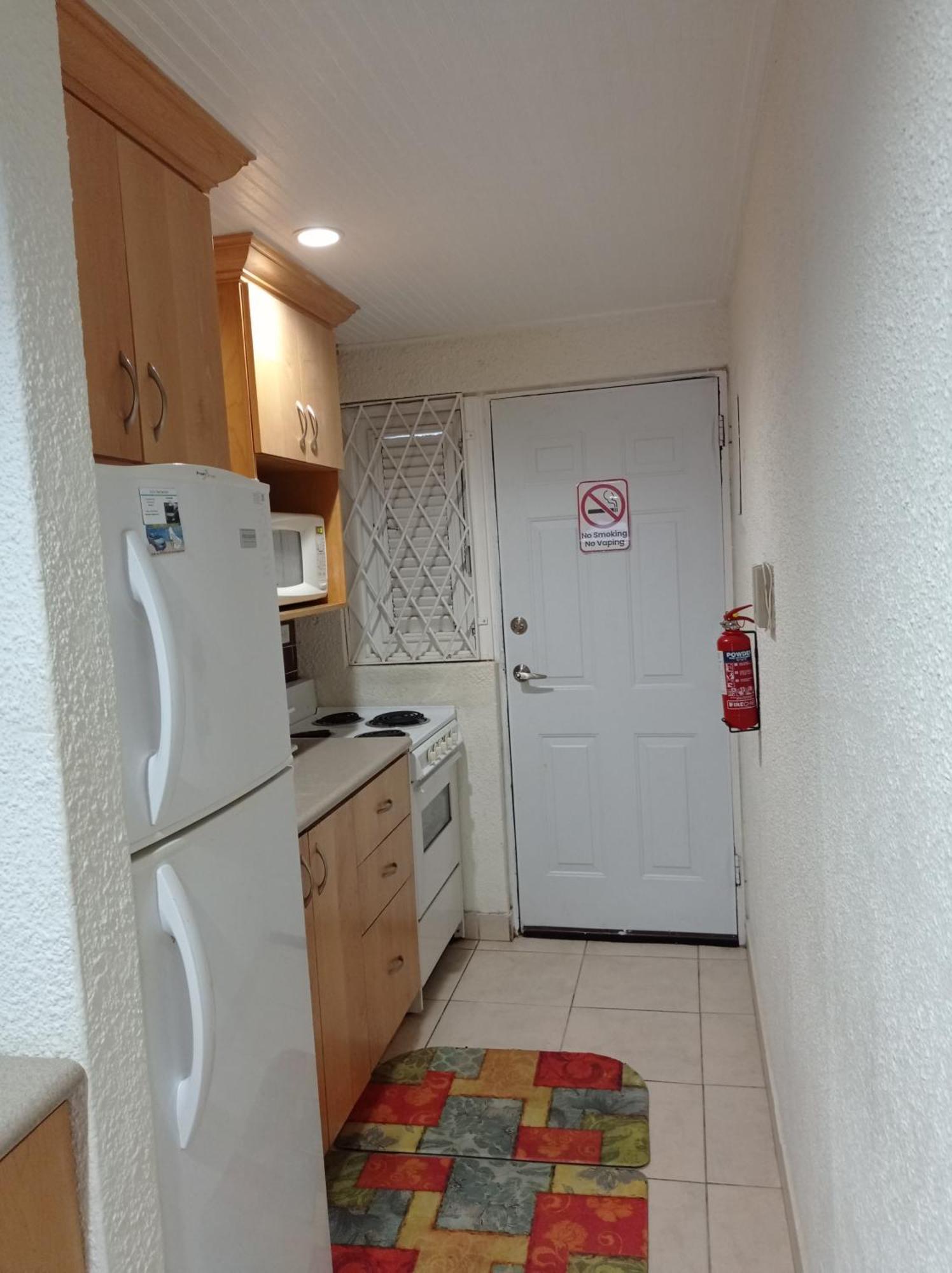 Appartamento 126 Friendship, Rockley Golf Club Bridgetown Esterno foto
